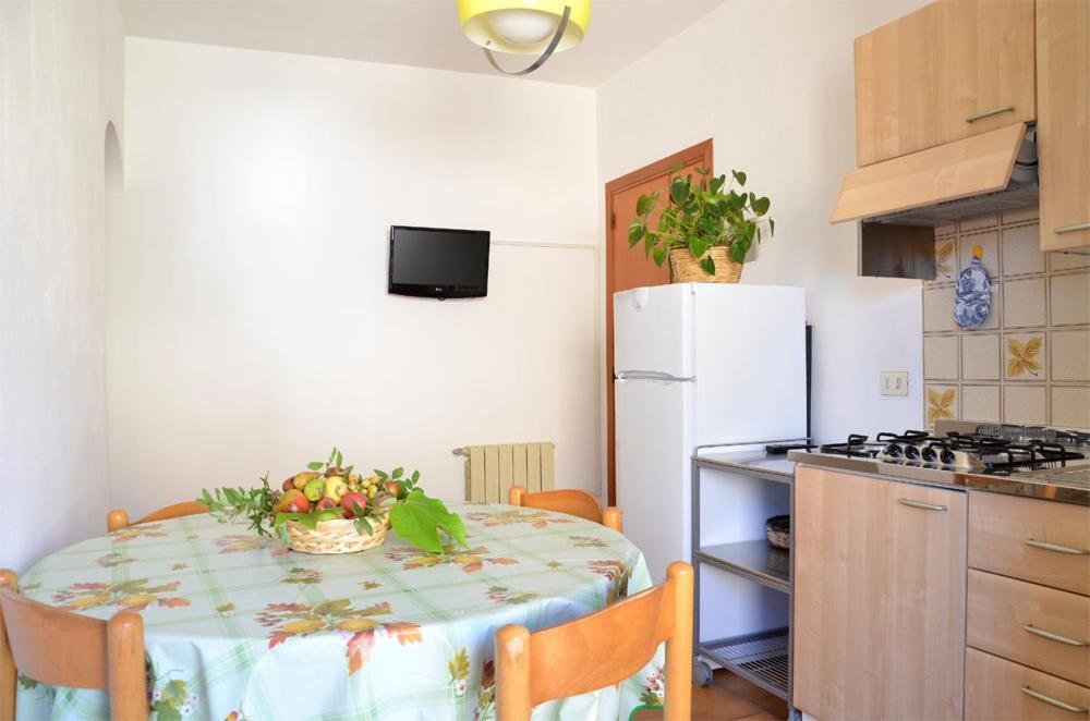 Appartamenti Marilise Porto Azzurro Chambre photo